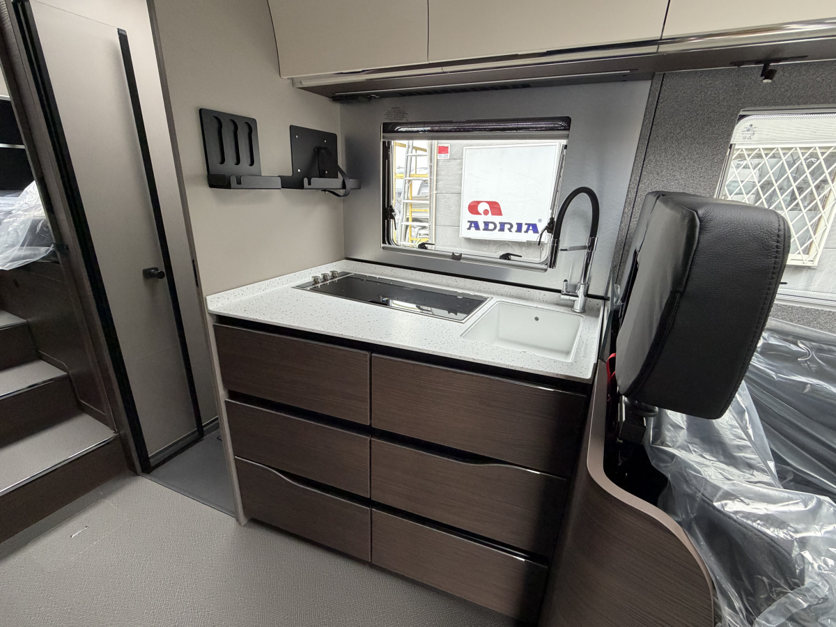 ADRIA SUPERSONIC 780 SL ADRIA SUPERSONIC 780 SLの画像