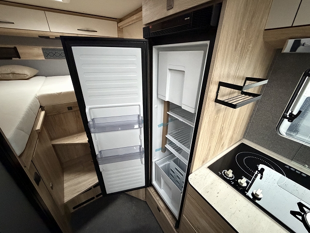 EURA MOBIL Xtura 686 EF(MB) 異次元のアドベンチャー性能「Xtura(エクストゥーラ)」の画像