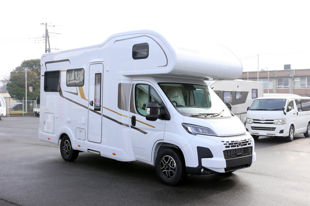 EURA MOBIL Activa One 650 HS(fiat) 家族にもアクティブ派にも「おすすめの一台」となるキャブコン Activa One 650 HSの画像
