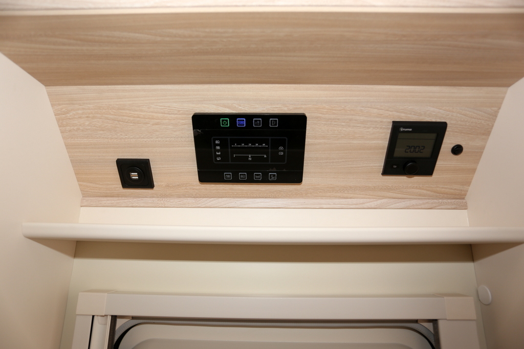 EURA MOBIL Activa One 650 HS(fiat) 家族にもアクティブ派にも「おすすめの一台」となるキャブコン Activa One 650 HSの画像