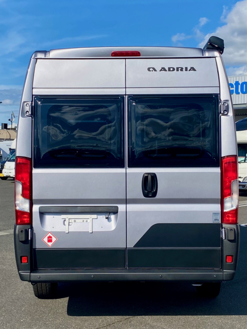 ADRIA TWIN SUPREME 640 SGX TWIN最大のサイズに大きな電動昇降ベッドの他画像3枚目