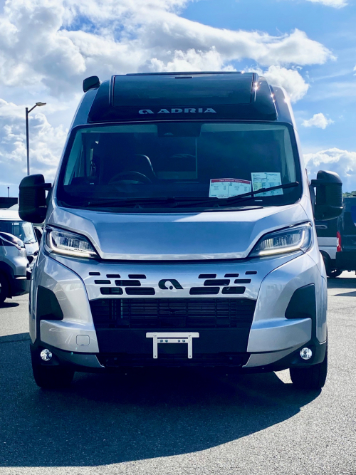ADRIA TWIN SUPREME 640 SGX TWIN最大のサイズに大きな電動昇降ベッドの他画像1枚目