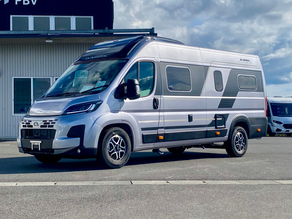 ADRIA TWIN SUPREME 640 SGX TWIN最大のサイズに大きな電動昇降ベッドの画像