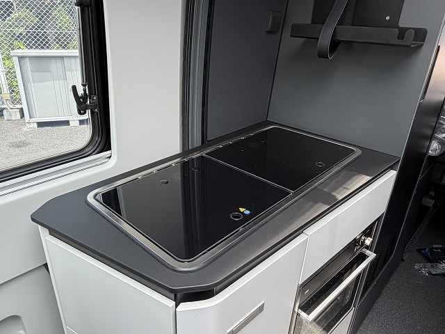 ADRIA TWIN SUPREME 600 SPB TWIN  600 SPBの画像