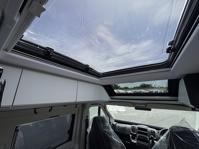 ADRIA TWIN SUPREME 600 SPB TWIN  600 SPBの画像