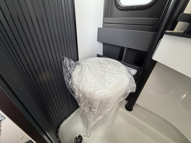 ADRIA TWIN SUPREME 600 SPB TWIN  600 SPBの画像