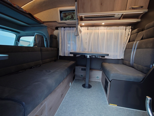 アネックス LIBERTY 52DB i_UltraPower4800_ブラックライン 4WD、　床暖房システム搭載、 国内最高峰の断熱性能と居住性を備えたプレミアム・キャブコン!の他画像2枚目
