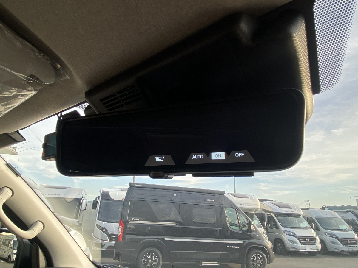 レクビィ ソラン ワイド ミドルルーフ 「街乗りバンコン」の極み!?普段使いするならワイドミドルの車両を!の画像