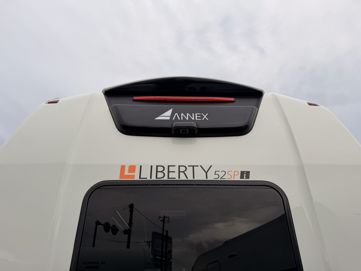 アネックス LIBERTY 52SP i_UltraPower4800 4WDディーゼルターボ!広々ベッドに!快適装備で!ワンランク上の空間へ!の画像