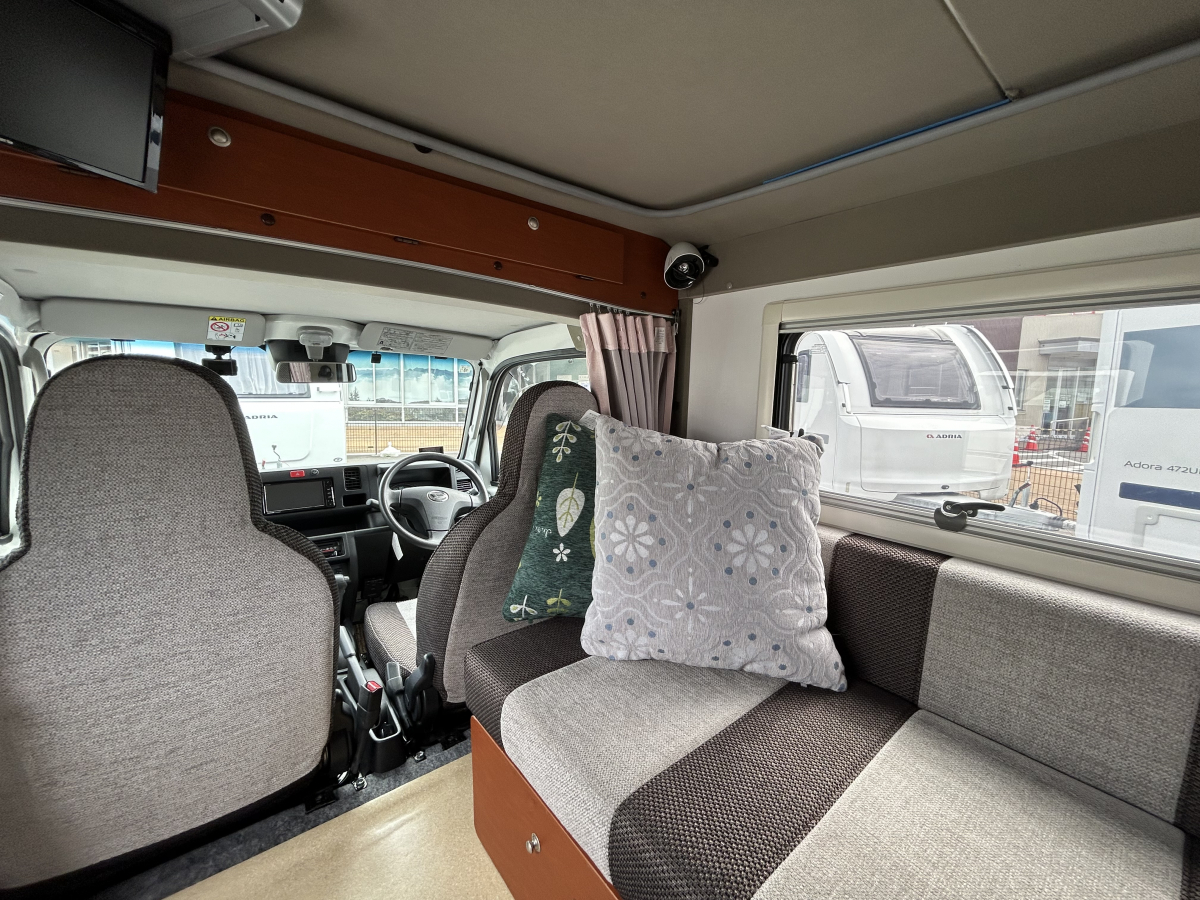 インディアナRV インディ727  軽キャンパーの枠を超えた本格派アルミボディ・キャブコンの画像