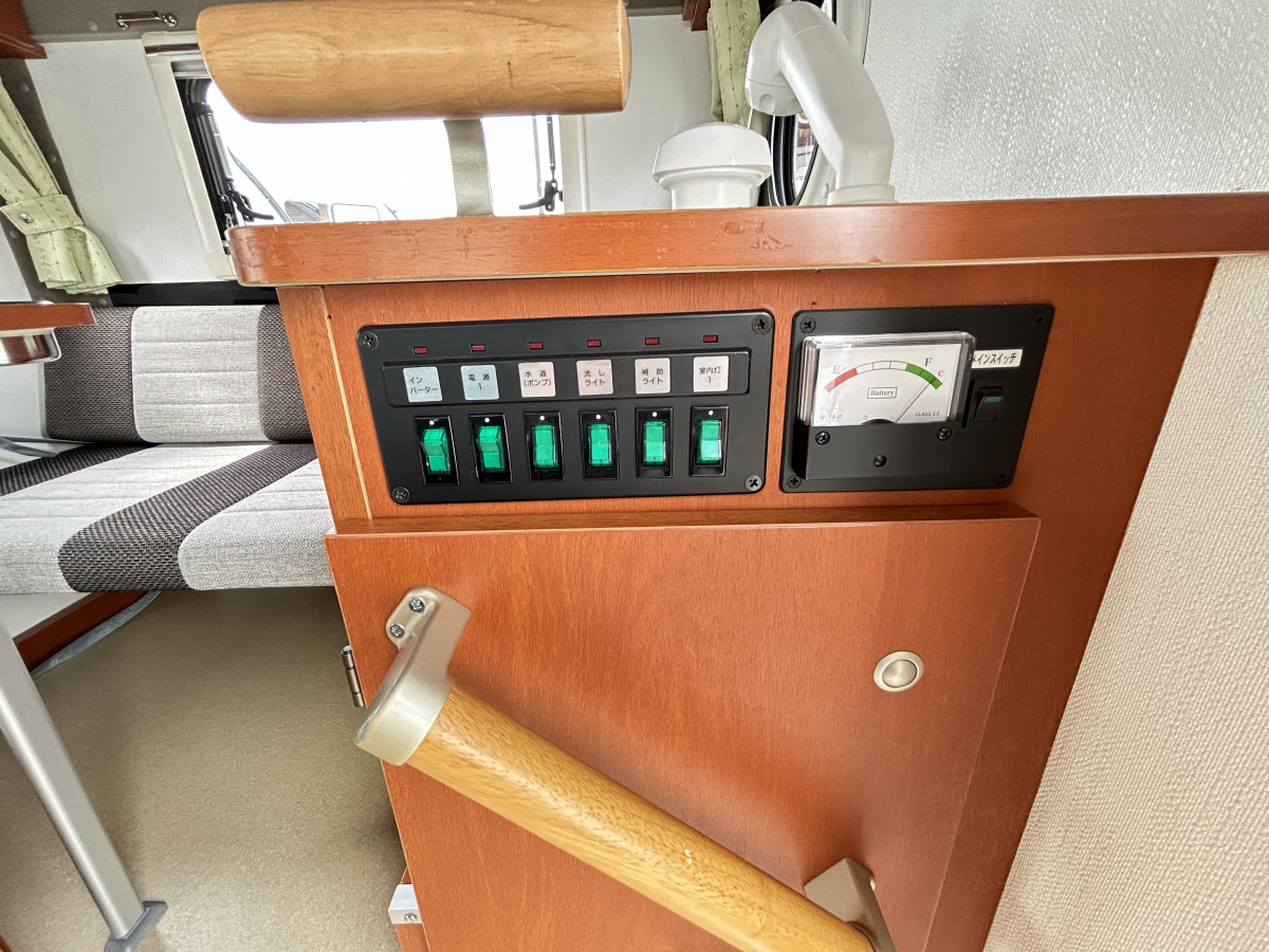 インディアナRV インディ727  軽キャンパーの枠を超えた本格派アルミボディ・キャブコンの画像