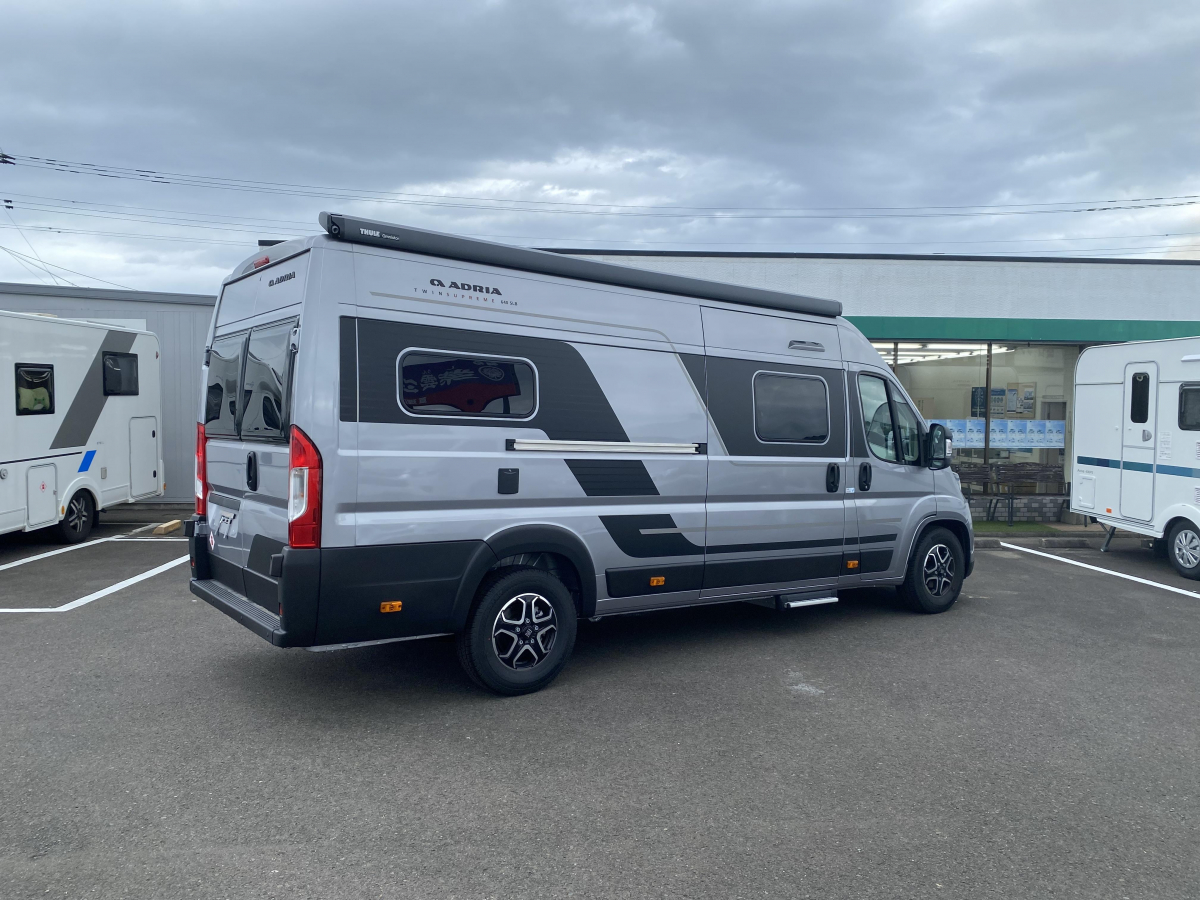 ADRIA TWIN SUPREME 640 SLB 新車未登録車!!最新のシリーズ10がベース車です!の画像