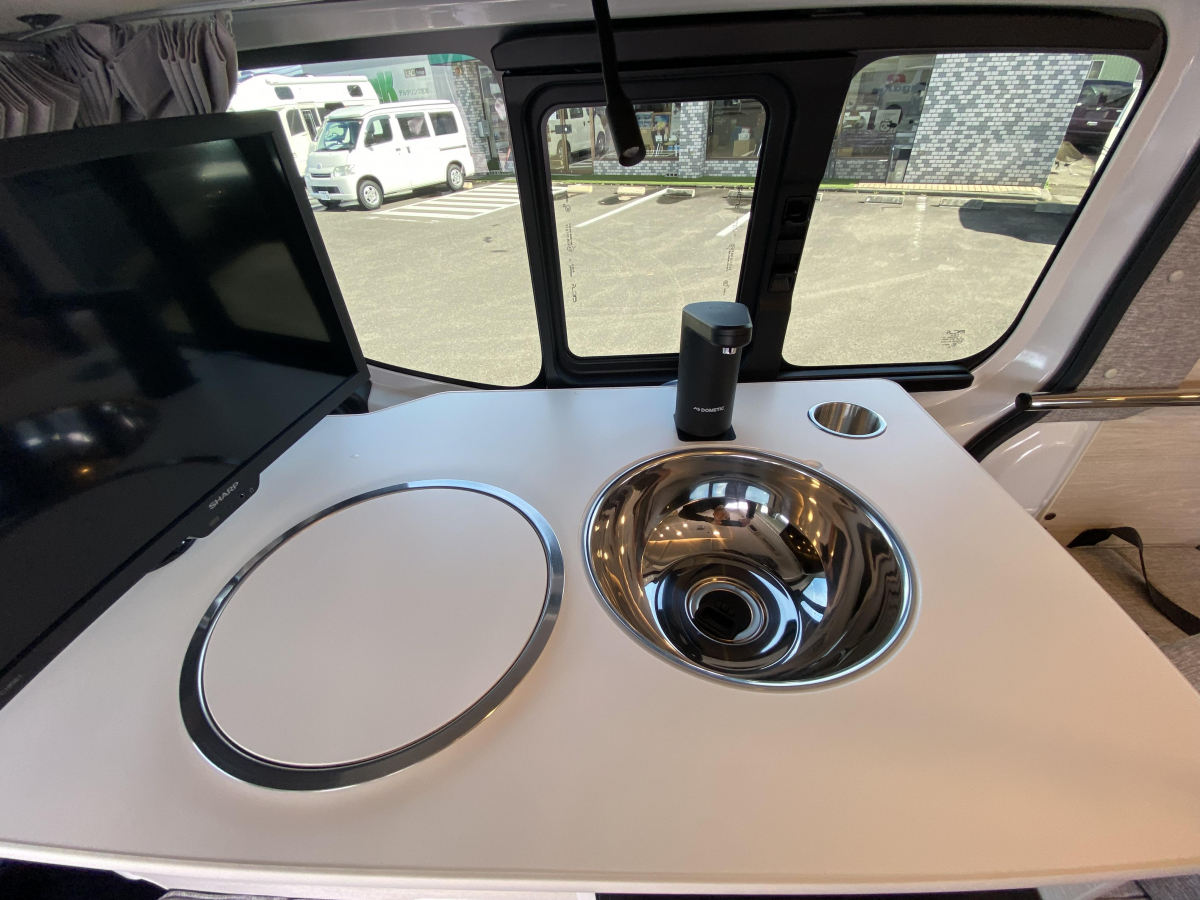 アネックス Arte3 EXCP+2 4WD 街乗りも旅もこなすキャンピングカー入庫!の画像