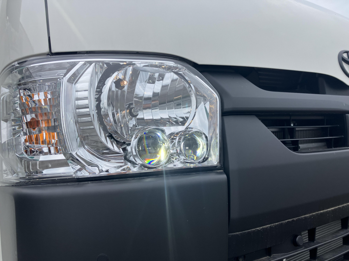 ワークヴォックス SEDONA typeⅢ ディーゼル4WD　登録済み未使用車!買うならいま!!の画像
