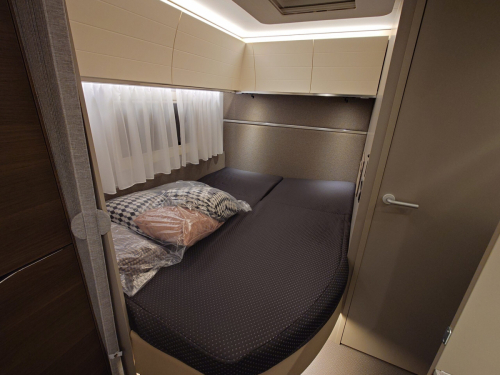 ADRIA ALPINA 583 LP 北欧の極寒にも耐えうる究極の断熱性能と、ラグジュアリーホテルのような気品を兼ね備えた、まさに「動く邸宅」の他画像6枚目