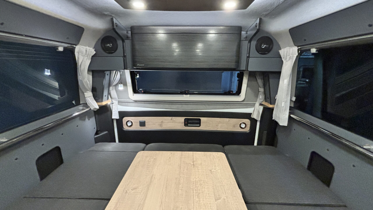 アネックス RICORSO  4WD　ホームエアコンプラス　リアカウンターレス仕様の画像