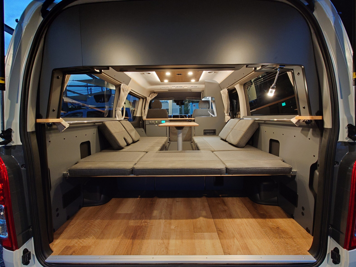 アネックス RICORSO  4WD　ホームエアコンプラス　リアカウンターレス仕様の画像