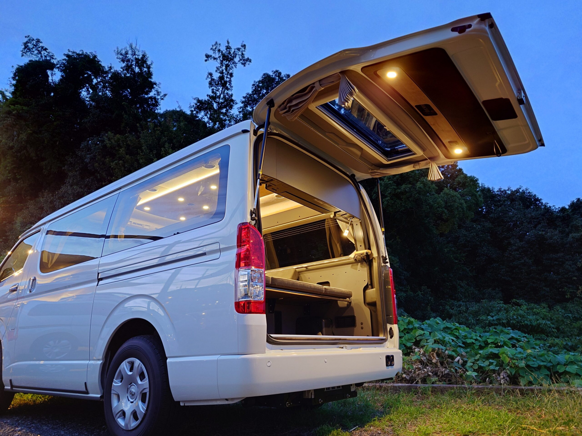 アネックス RICORSO  4WD　ホームエアコンプラス　リアカウンターレス仕様の画像