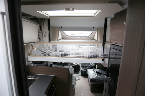 ADRIA MATRIX SUPREME 670 SL Live your best lifeの他画像4枚目