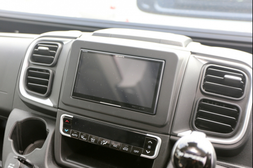  TWIN SPORTS 640 SGX Iconic new campervans.の他画像4枚目