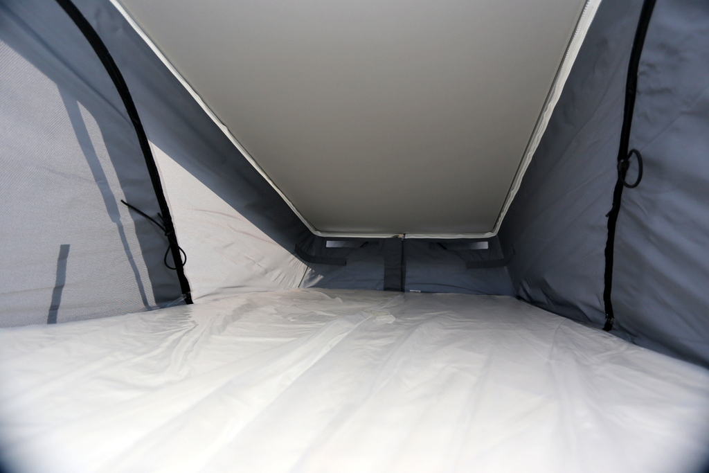  TWIN SPORTS 640 SGX Iconic new campervans.の画像