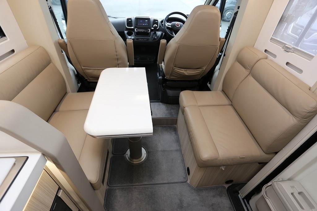  COMPACT SUPREME DL 家庭用エアコン付き!　夏休みに間に合います!!の画像