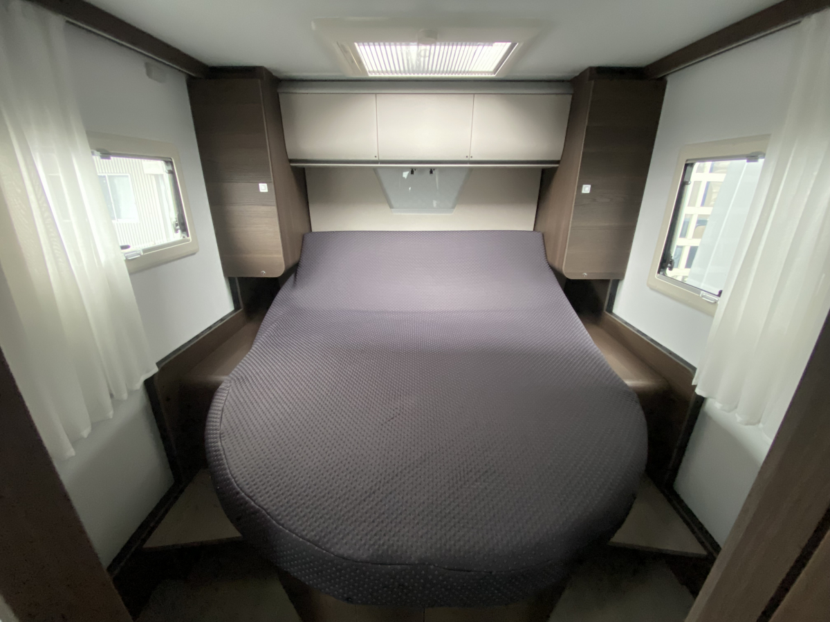 ADRIA MATRIX SUPREME 670 DC 世界のどこにいても、そこは五つ星の特等席。の画像