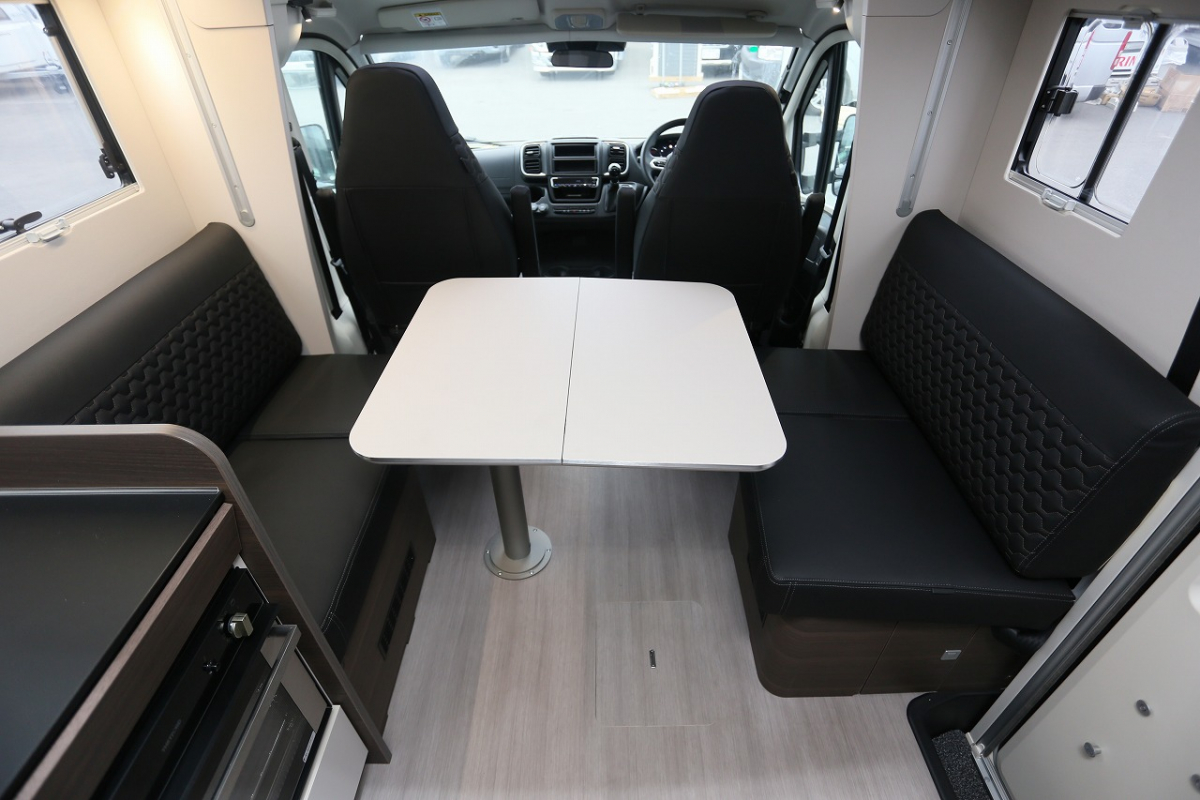 ADRIA MATRIX SUPREME 670 DC MATRIX SUPREME 670DCの画像