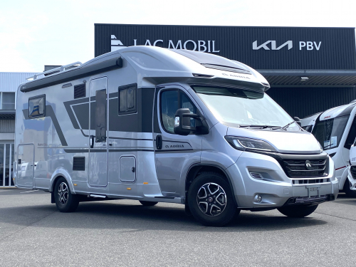 ADRIA MATRIX SUPREME 670 DC 世界のどこにいても、そこは五つ星の特等席。