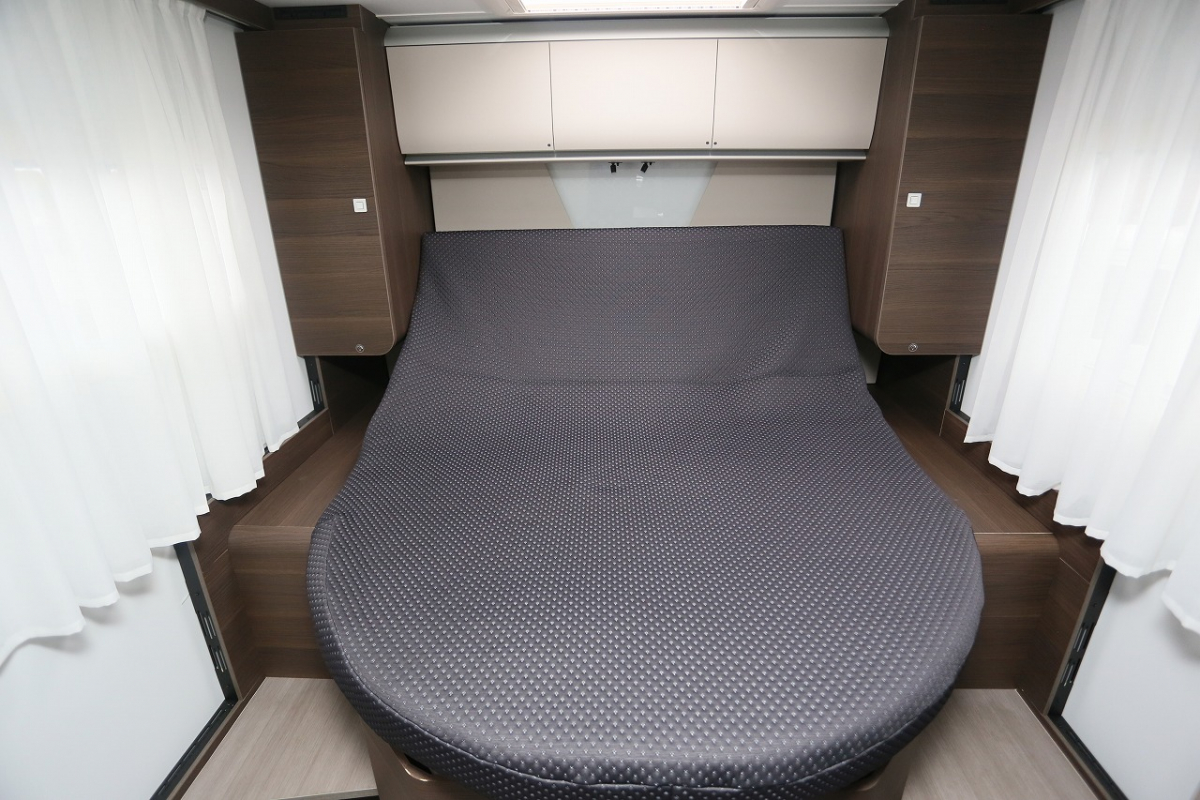 ADRIA MATRIX SUPREME 670 DC MATRIX SUPREME 670DCの画像