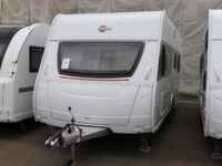  averso plus 520TL(アヴェルソ プラス) ツインベッドとダブル二段ベッドの組み合わせで 6人が就寝できる余裕のスペースが嬉しいですねの画像