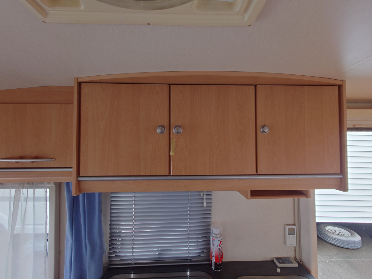 ADRIA ALTEA 390 DS 使い方自由自在!家族でも夫婦2人でも使い勝手が良いトレーラー!※牽引免許不要の画像