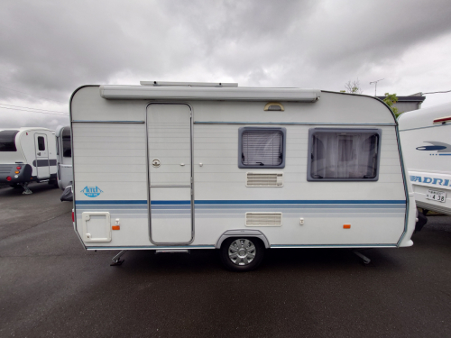 ADRIA ALTEA 390 DS 使い方自由自在!家族でも夫婦2人でも使い勝手が良いトレーラー!※牽引免許不要の他画像1枚目