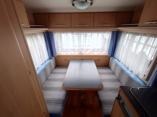 ADRIA ALTEA 390 DS 使い方自由自在!家族でも夫婦2人でも使い勝手が良いトレーラー!※牽引免許不要の他画像6枚目
