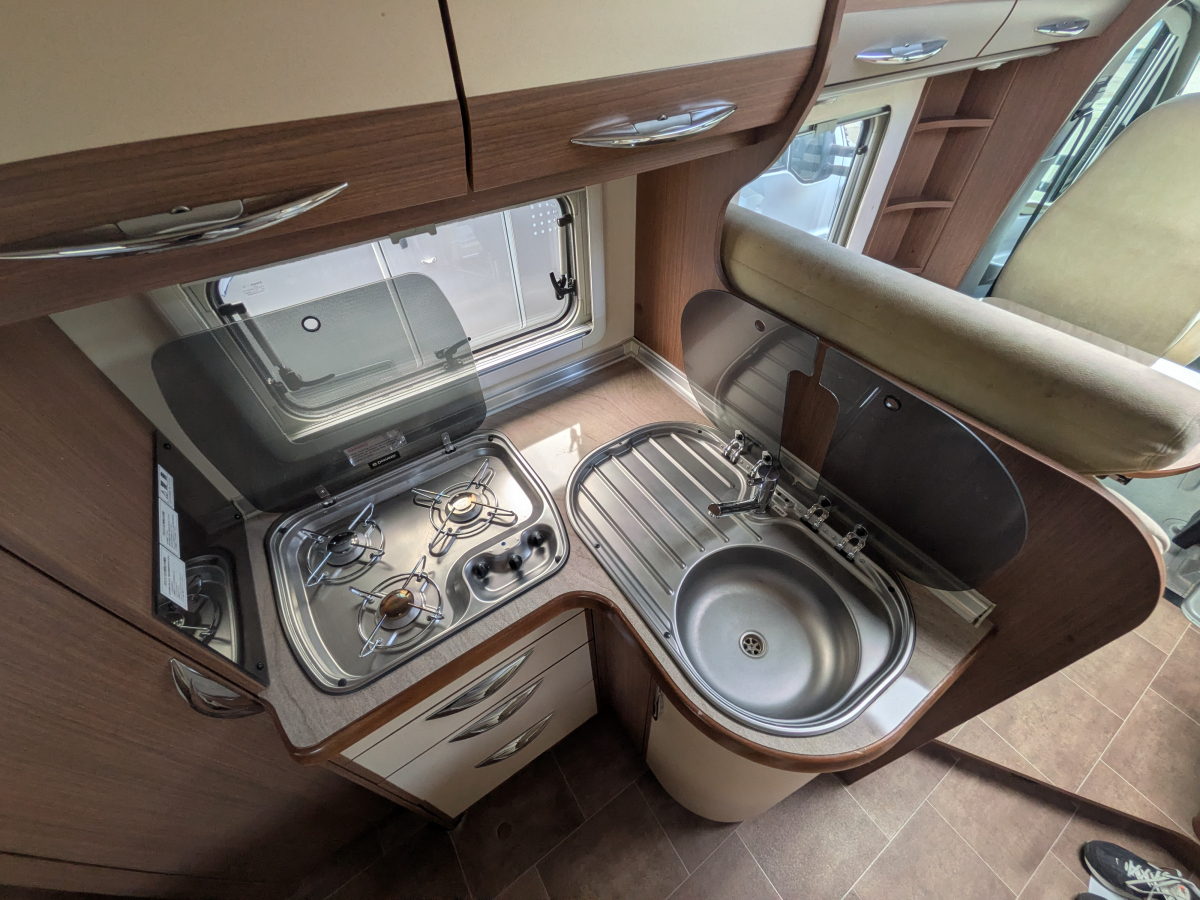 エアロバン 愛された記憶が宿る一台。丁寧に使われた、上質なエアロバンが入荷。の画像