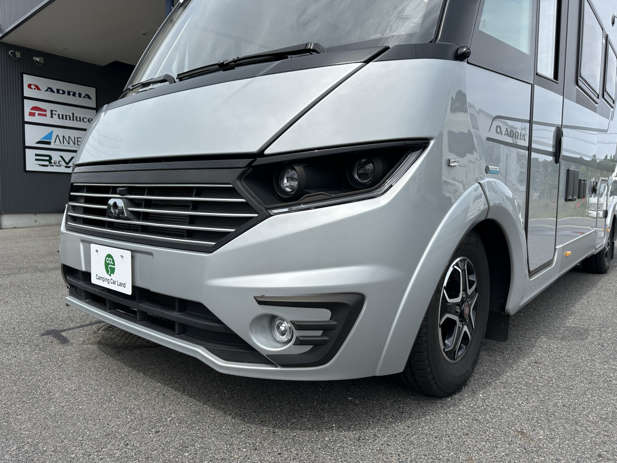 ADRIA SONIC SUPREME 700 SL ADRIAモーターホームの最上級クラス!!の画像