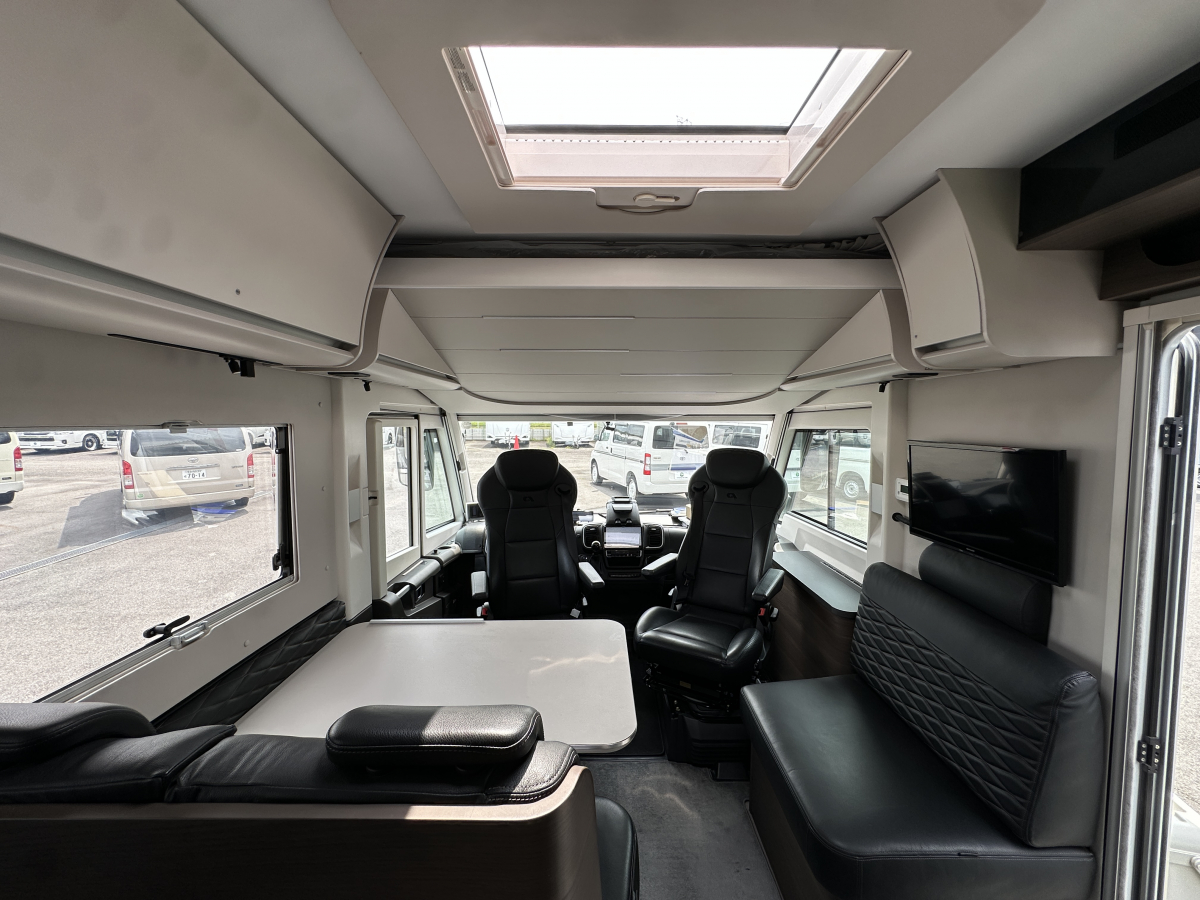 ADRIA SONIC SUPREME 700 SL ADRIAモーターホームの最上級クラス!!の画像