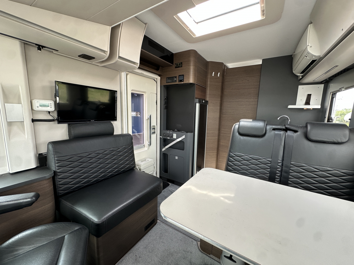 ADRIA SONIC SUPREME 700 SL ADRIAモーターホームの最上級クラス!!の画像