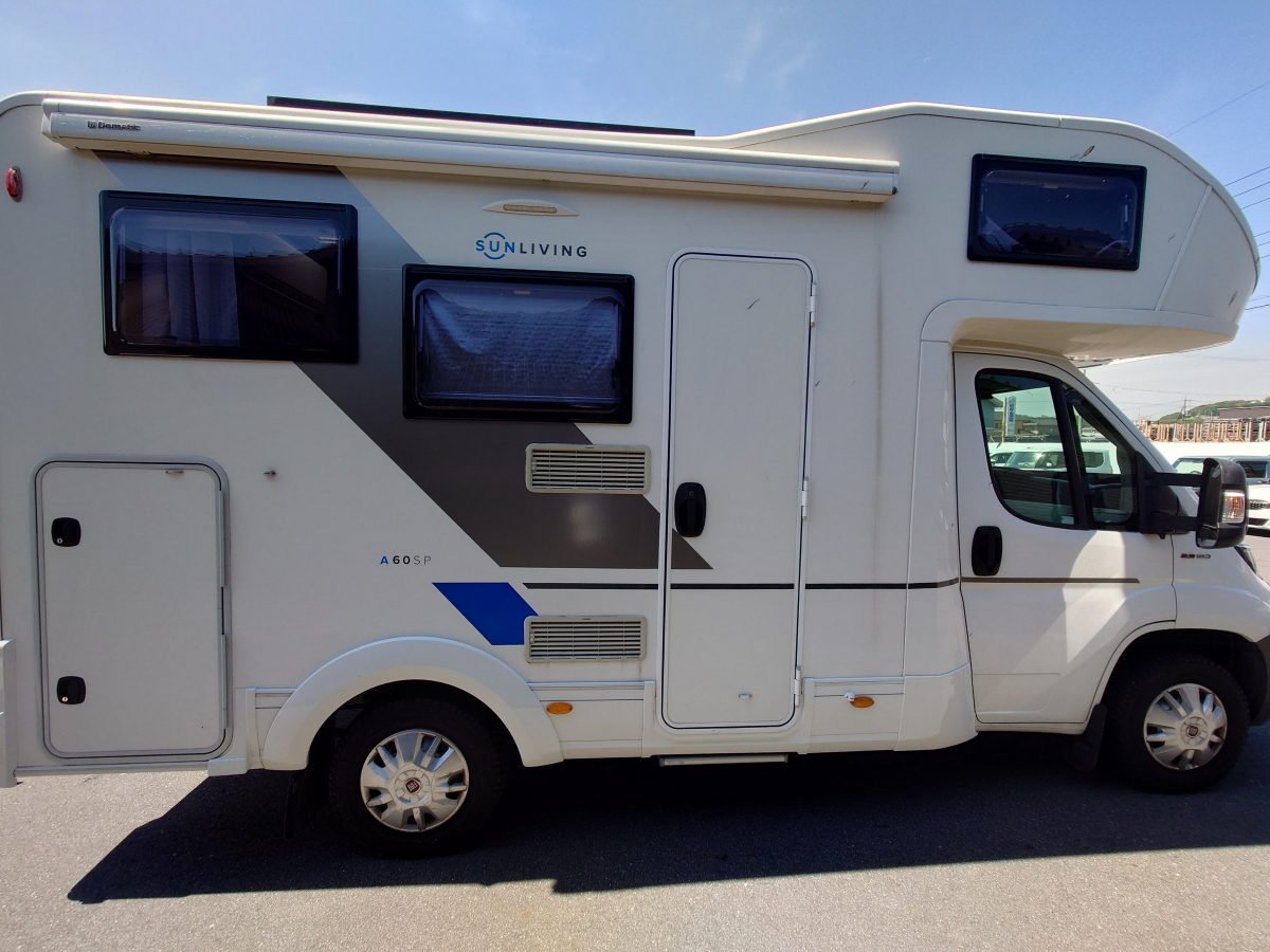 ADRIA SUN LIVING A Series A 60 SP 家族で使うのに最適!?乗車人数も就寝人数も取れるFIATベースのキャブコン!の画像