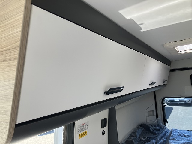 ADRIA SUN LIVING V 55SP 訳あり特価販売車両!!　最適なスペックを備えたキャンパーバン!!の画像