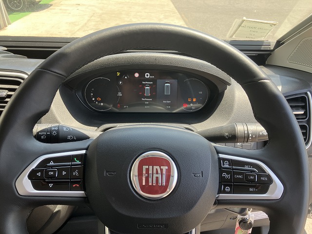 ADRIA SUN LIVING V 55SP 訳あり特価販売車両!!　最適なスペックを備えたキャンパーバン!!の画像