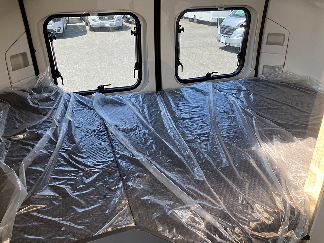 ADRIA SUN LIVING V 55SP 訳あり特価販売車両!!　最適なスペックを備えたキャンパーバン!!の画像