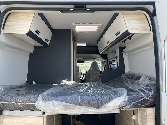 ADRIA SUN LIVING V 55SP 訳あり特価販売車両!!　最適なスペックを備えたキャンパーバン!!の画像