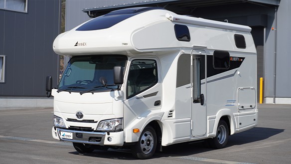 アネックス LIBERTY 52SP i_ExtraPower2400 進化を止めないリバティ。進化したバンクベッドで、家族みんながゆったり深く眠れる。の画像