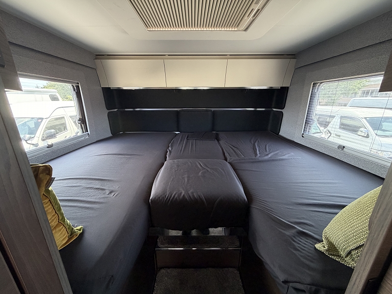 ADRIA SUPERSONIC 780 SL モーターホームの最高峰の画像