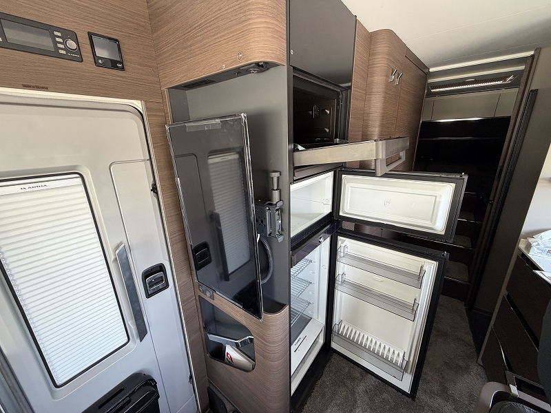 ADRIA SUPERSONIC 780 SL モーターホームの最高峰の画像