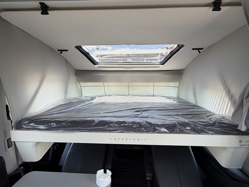 ADRIA SUPERSONIC 780 SL モーターホームの最高峰の画像