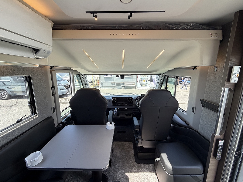 ADRIA SUPERSONIC 780 SL モーターホームの最高峰の画像