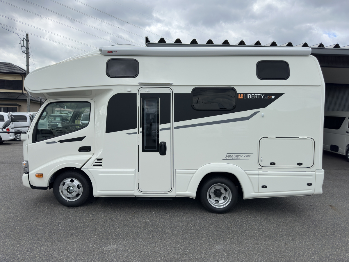 アネックス LIBERTY 52SP i_ExtraPower2400 ベッドルームを重視している方お勧めのレイアウト車両!!の画像
