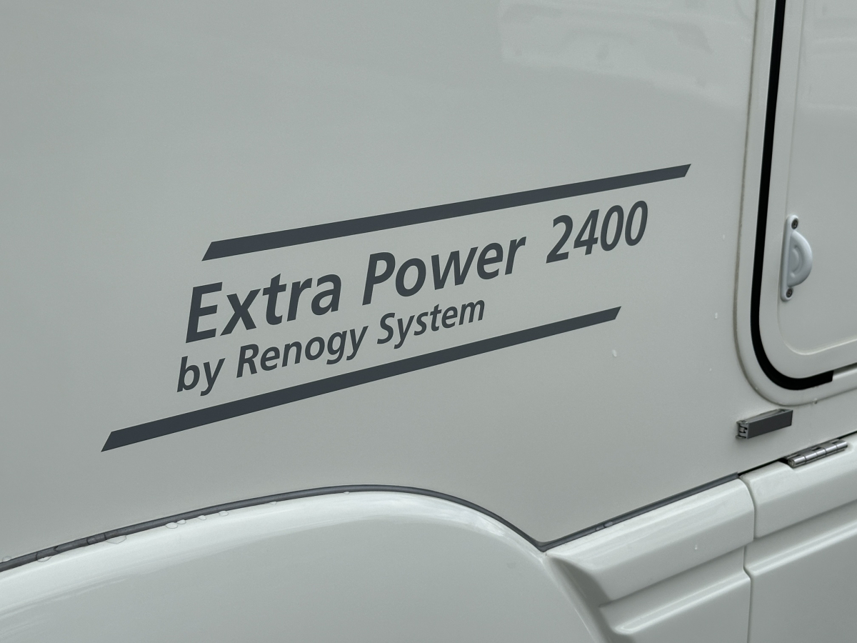 アネックス LIBERTY 52SP i_ExtraPower2400 ベッドルームを重視している方お勧めのレイアウト車両!!の画像
